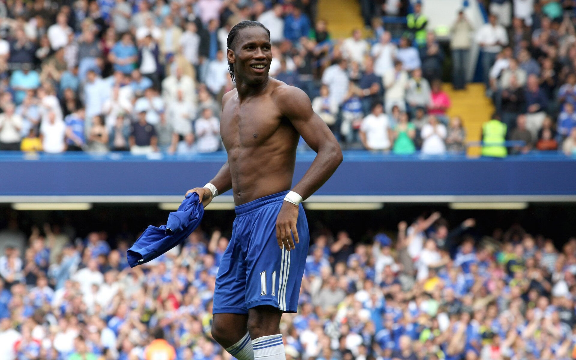 联赛焦点赛事战况持续升温，激情燃爆全场